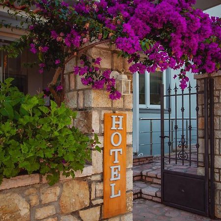Rondos Hotel Himara Kültér fotó