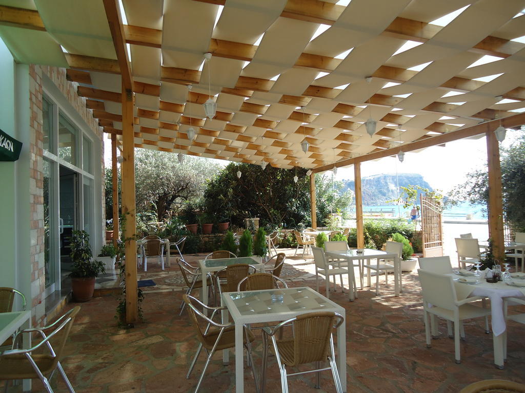Rondos Hotel Himara Kültér fotó