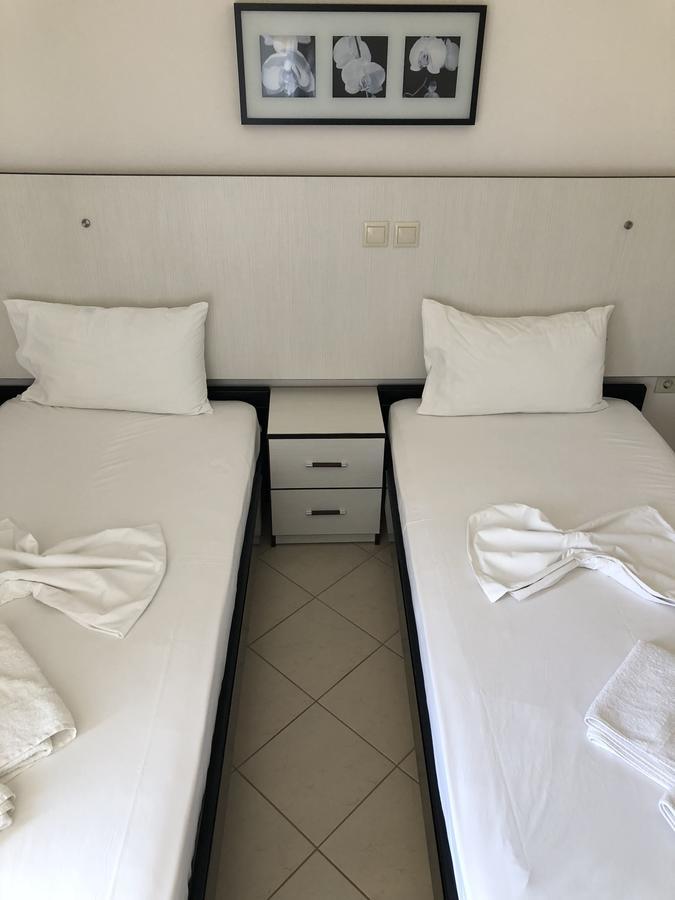 Rondos Hotel Himara Kültér fotó