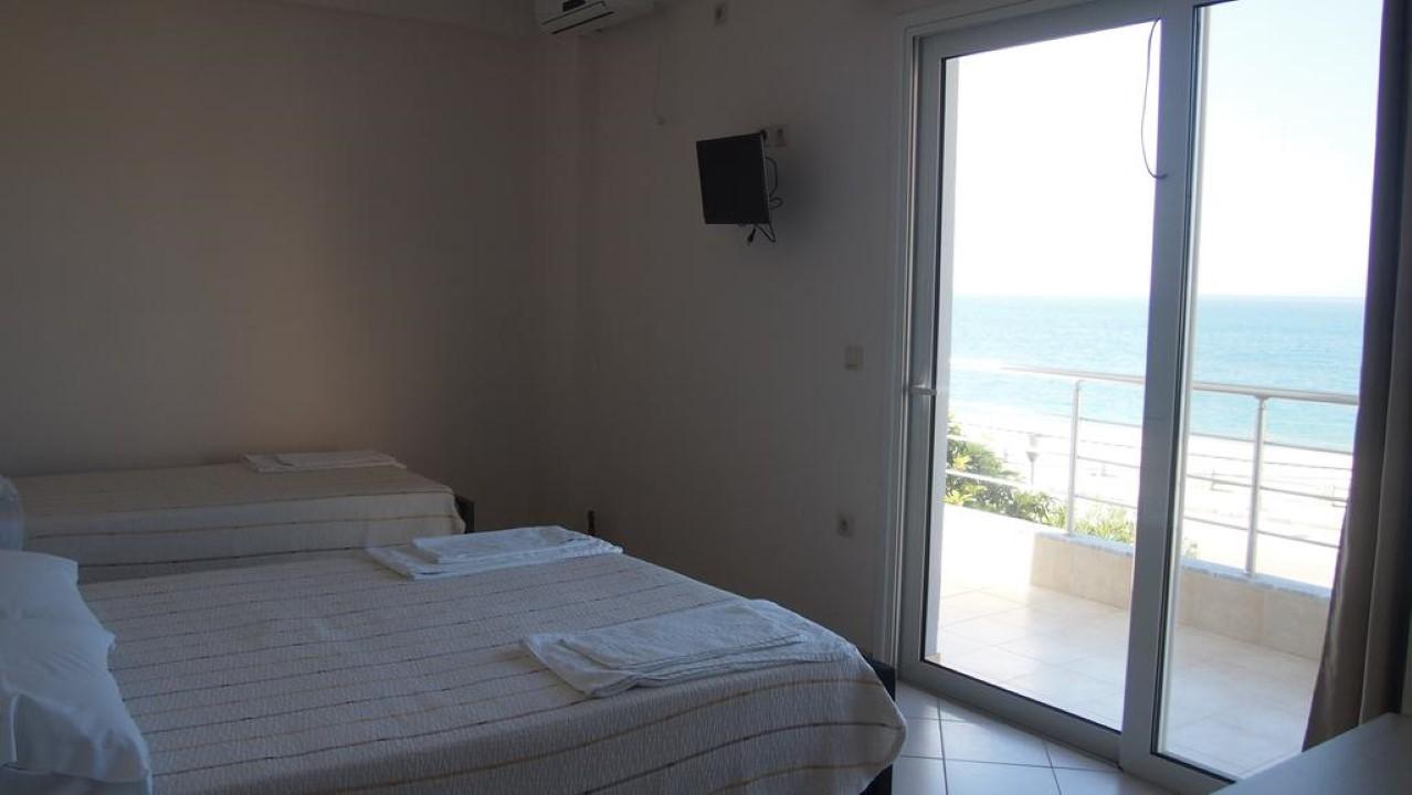 Rondos Hotel Himara Kültér fotó
